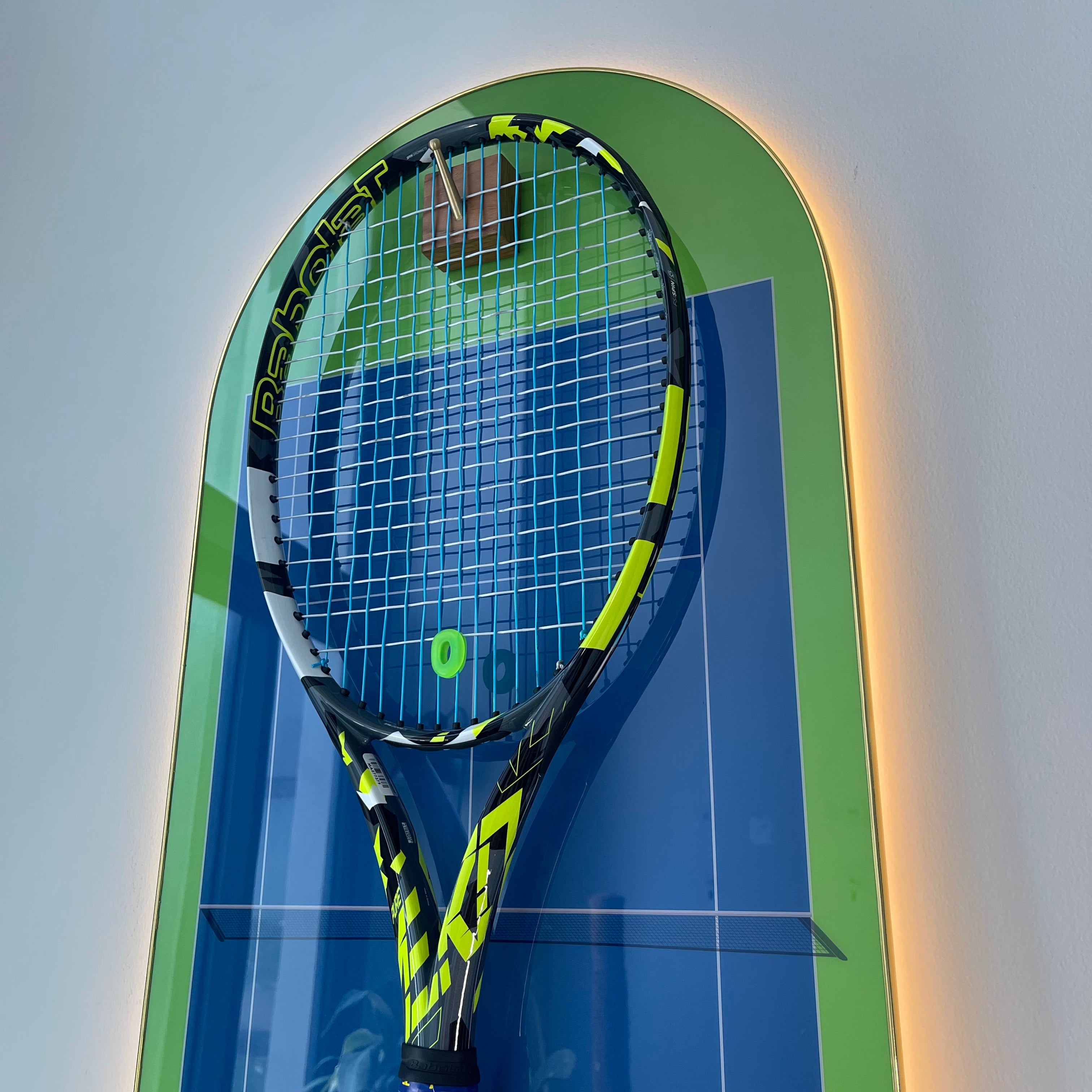 Premium Racket Display Frame LED Edition